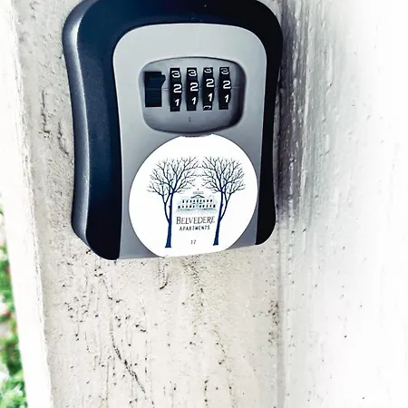 100m From Paceville Apartmán