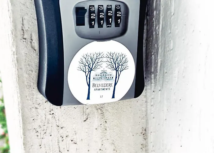 100m From Paceville Apartamento